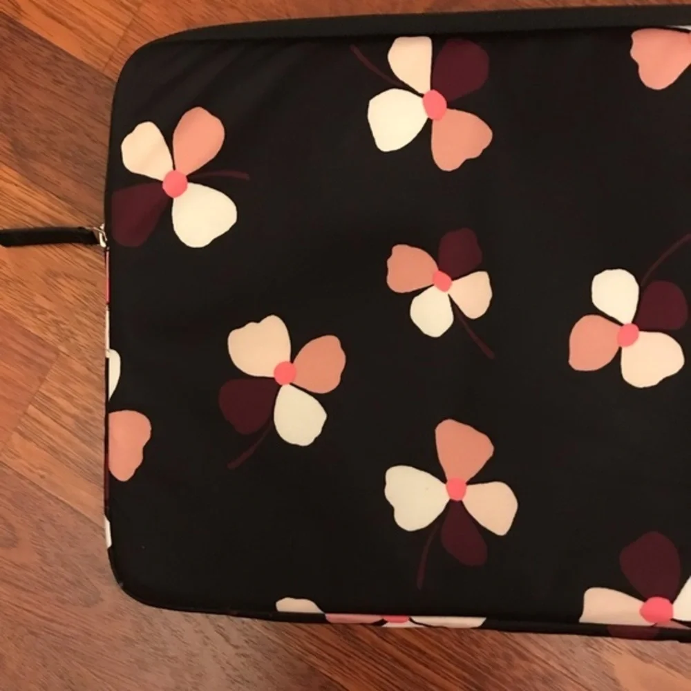 COPY - KATE SPADE Laptop Computer Case